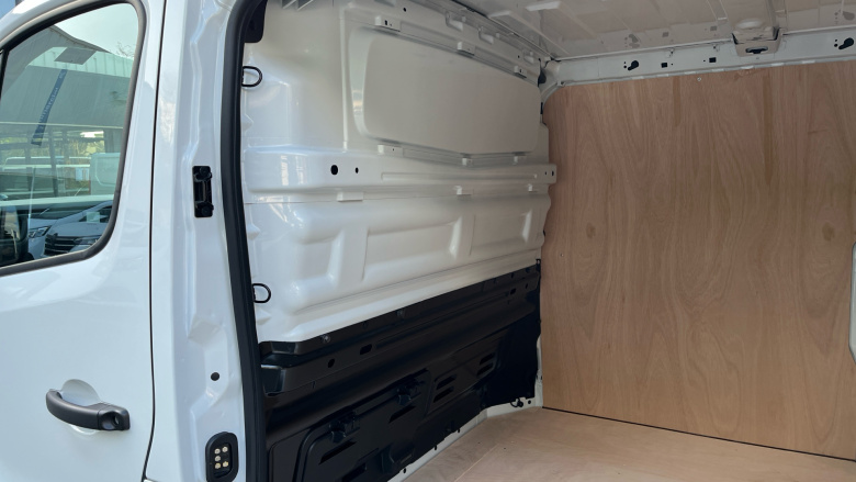 Renault Trafic Swb Diesel SL30 Blue dCi 150 Extra [Safety] Van